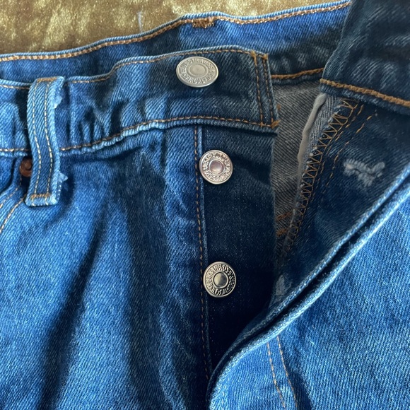 Levi’s 501 - Denim Cutoff Shorts - Size 28 - Picture 3 of 8